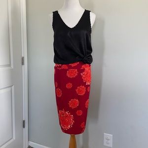 EUC LulaRoe Red/Orange Flower Skirt M